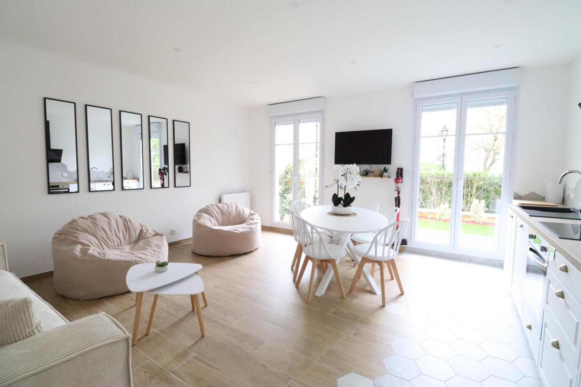 La Boheme By Plaza Apartman Serris Kültér fotó